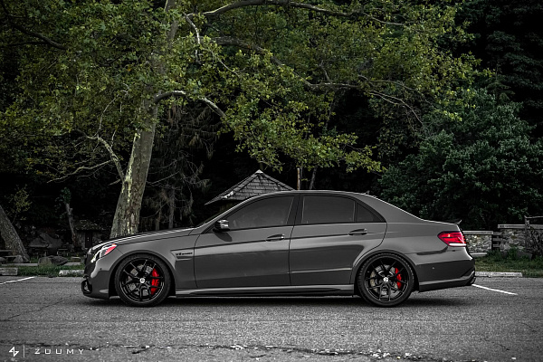 Фото дисков HRE R101 Черный глянец на Mercedes-Benz E-Class (W212, S212, C207)