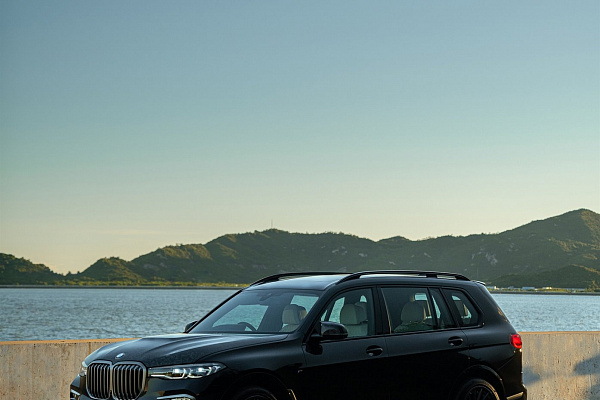 Фото дисков Anrky AN39 Глянцевый тонированный лак на BMW X7 (G07)