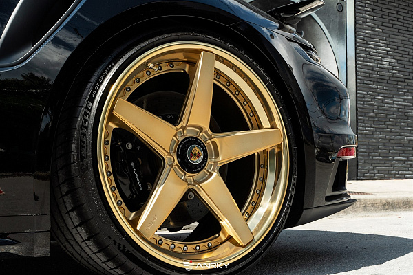 Фото дисков Anrky RS5.3 Сатиновое золото на Porsche 911 VIII