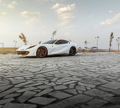 Фото дисков Vossen M-X5 на Ferrari 812