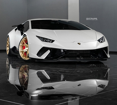 Фото дисков Strasse Wheels SM5RT Deep Concave Monoblock на Lamborghini Huracan