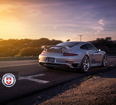 Фото дисков HRE P101 на Porsche 911 VII