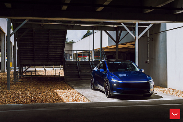Фото дисков Vossen HFX-2 (5-Lug) Черный сатин на Tesla Model Y