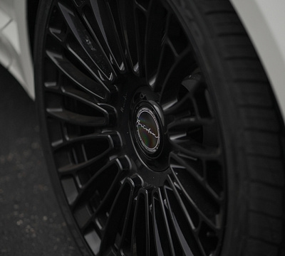 Фото дисков Brixton Forged LX01 на Rolls-Royce Cullinan