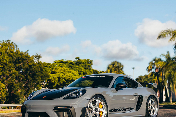 Porsche GT4 RS