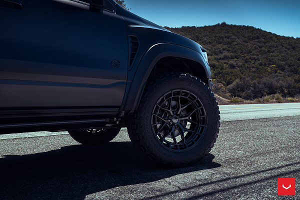Фото дисков Vossen HFX-1 (6-Lug) Черный глянец на Ram 1500 V