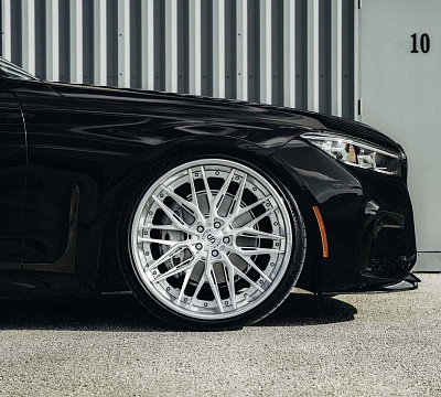 Фото дисков Strasse Wheels SV10M-RS Deep Concave FS на BMW 7 (G11/G12)