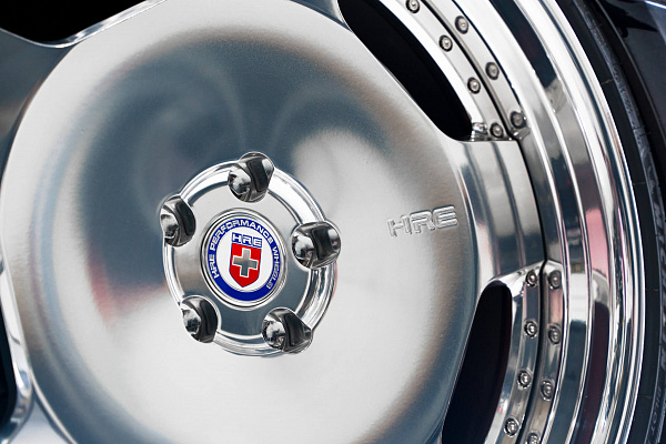 Фото дисков HRE 544C Полированный лак на Mercedes-Benz S-Class (W222, C217)