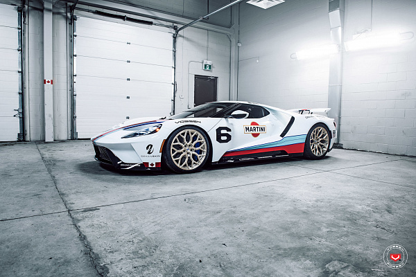 Фото дисков Vossen S17-01 Глянцевая шампань на Ford GT II
