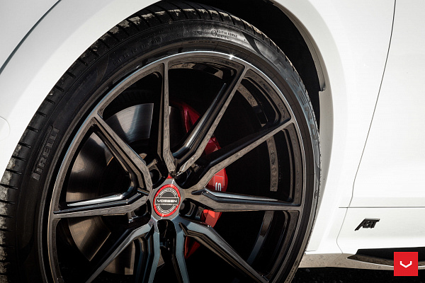 Фото дисков Vossen HF-3 Черный глянец на Audi Q5 (FY)