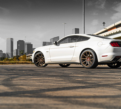Фото дисков Vossen VFS-10 на Ford Mustang VI