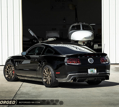 Фото дисков BC Forged HCA210 на Ford Mustang V