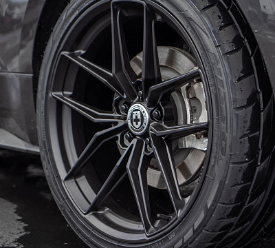 Фото дисков HRE FF21 на Ford Mustang VI
