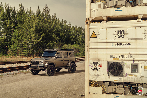 Фото дисков Vossen LC3-01 Черный глянец на Mercedes-Benz G-Class III