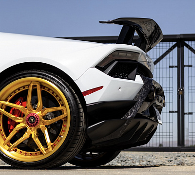 Фото дисков Savini SV82 на Lamborghini Huracan