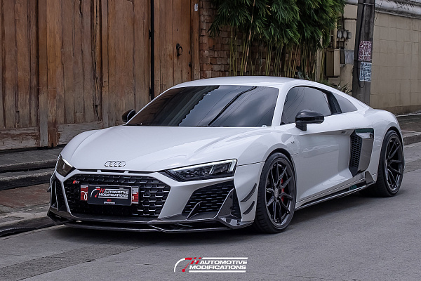 Фото дисков Strasse Wheels SV5-RS Performance Другой цвет на Audi R8 (4S)