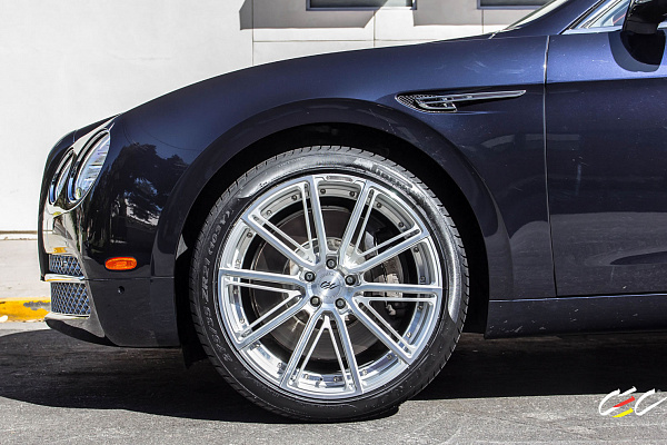 Фото дисков CEC C25 Глянцевый лак на Bentley Flying Spur II