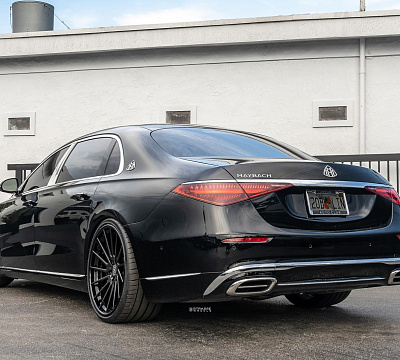 Фото дисков Strasse Wheels SV15T Deep Concave FS на Mercedes-Benz S-Class (W223)