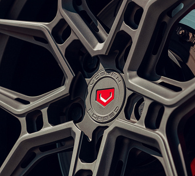 Фото дисков Vossen EVO-4R на Chevrolet Corvette C7