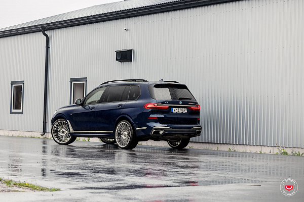 Фото дисков Vossen S17-14 Глянцевый лак на BMW X7 (G07)