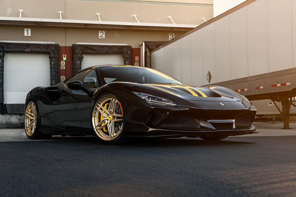 Фото дисков HRE S107SC Сатиновое золото на Ferrari F8