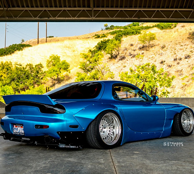 Фото дисков Strasse Wheels SC20 Retro на Mazda RX-7 III