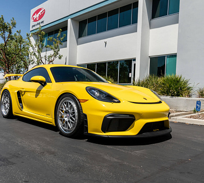 Фото дисков HRE 300 на Porsche Cayman III