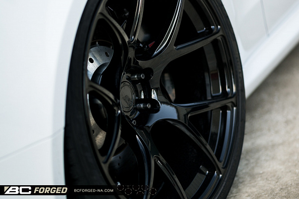 Фото дисков BC Forged RZ05 Черный глянец на Audi A/S/RS 5 (8T)