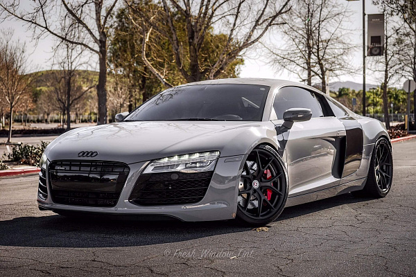 Фото дисков HRE P101 Черный сатин на Audi R8 (Typ 42)