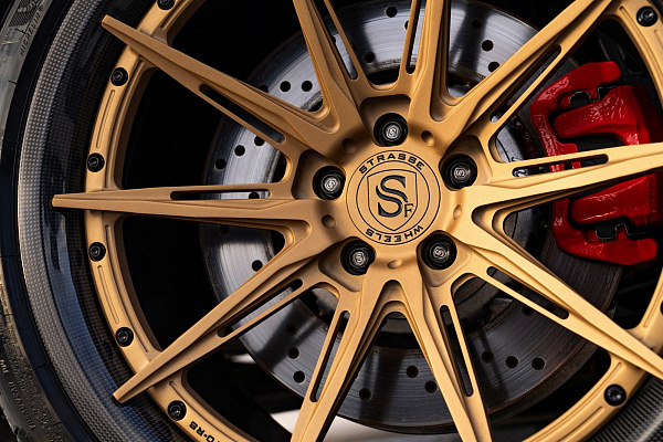 Фото дисков Strasse Wheels SV10-RS Deep Concave FS Сатиновое золото на BMW 3/M3 (G2x/G80)