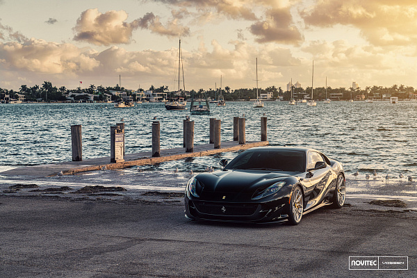 Фото дисков NOVITEC NF11 Глянцевый лак на Ferrari 812