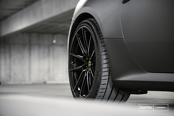 Фото дисков NOVITEC NF8 Черный глянец на Ferrari GTC4Lusso
