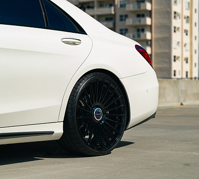 Фото дисков Vossen HF-8 на Mercedes-Benz S-Class (W222, C217)