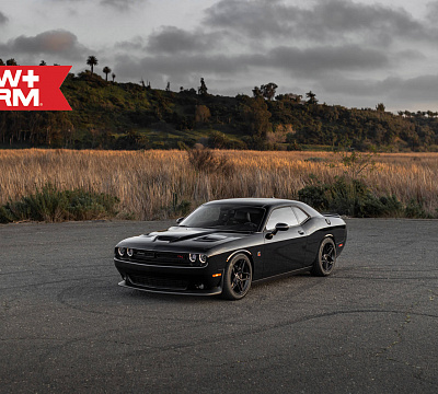 Фото дисков HRE FF11 на Dodge Challenger III