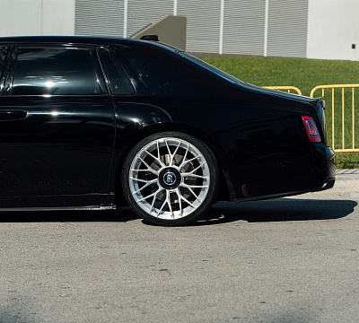 Фото дисков Anrky RF-277 на Rolls-Royce Phantom
