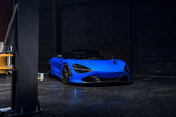 Фото дисков Strasse Wheels SV4 Deep Concave FS Черный сатин на McLaren 720S