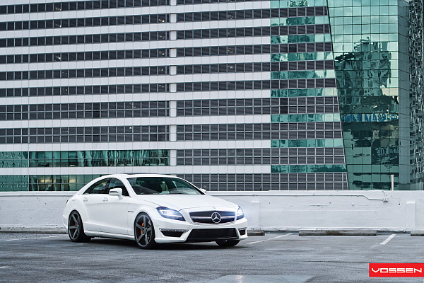 Фото дисков Vossen CV3 Сатиновый графит на Mercedes-Benz CLS (C218)