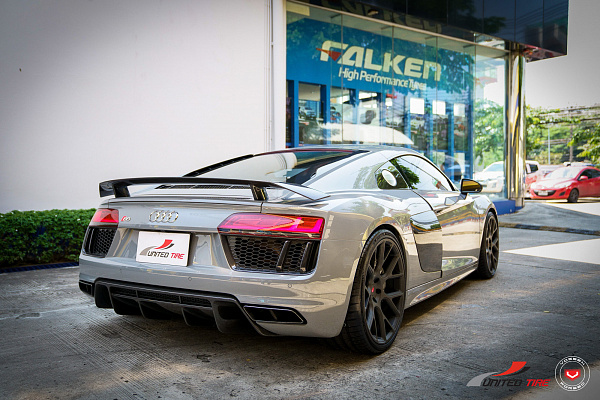 Фото дисков Vossen CG-204 Черный матовый на Audi R8 (4S)