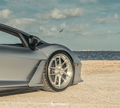 Фото дисков Anrky XR-301 на Lamborghini Revuelto