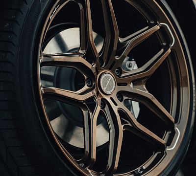 Фото дисков Brixton Forged PF12 R / RS на Porsche Cayenne III