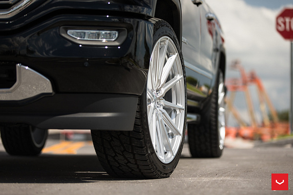 Фото дисков Vossen HF6-1 Серебро на GMC Sierra III