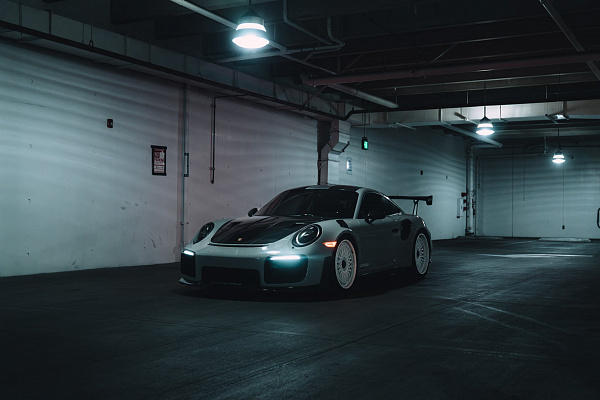Фото дисков Brixton Forged TR20 Белый глянец на Porsche 911 VII