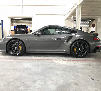 Фото дисков HRE S201 на Porsche 911 VII