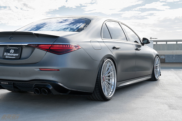 Фото дисков 1886 Wheels XR015 Глянцевый лак на Mercedes-Benz S-Class (W223)