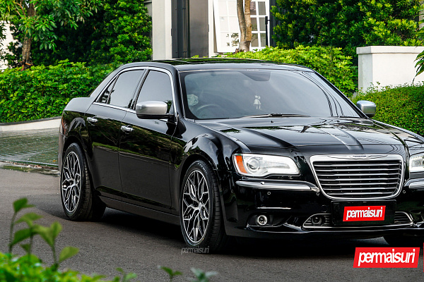 Фото дисков Vossen HF-2 Алмазная проточка на Chrysler 300 II