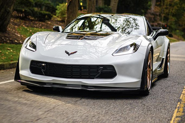 Фото дисков Savini SV67 Сатиновая бронза на Chevrolet Corvette C7