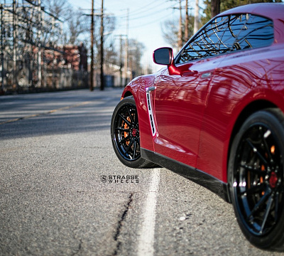 Фото дисков Strasse Wheels R10 Deep Concave FS на Nissan GT-R