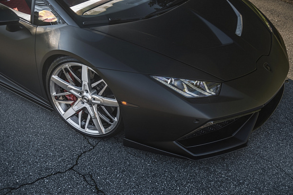 Фото дисков Savini SV88 Сатиновый лак на Lamborghini Huracan