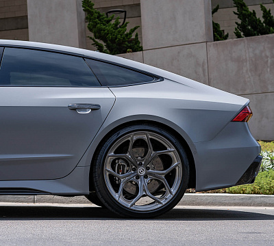 Фото дисков HRE P111SC на Audi A/RS 7 (4K)