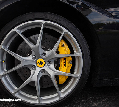 Фото дисков HRE P101 на Ferrari California